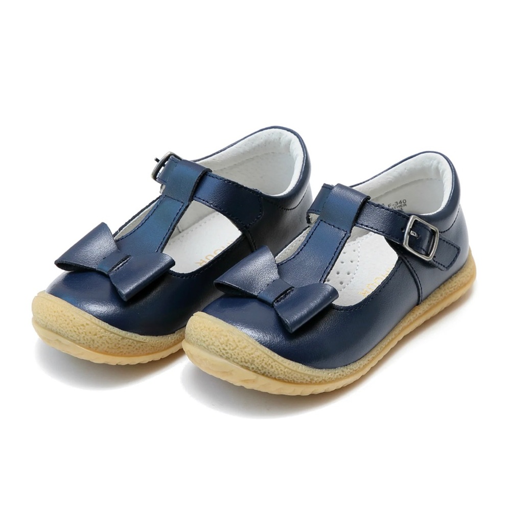 L’amour Emma Classic Bow T-Strap Mary Jane size 7 in navy.
